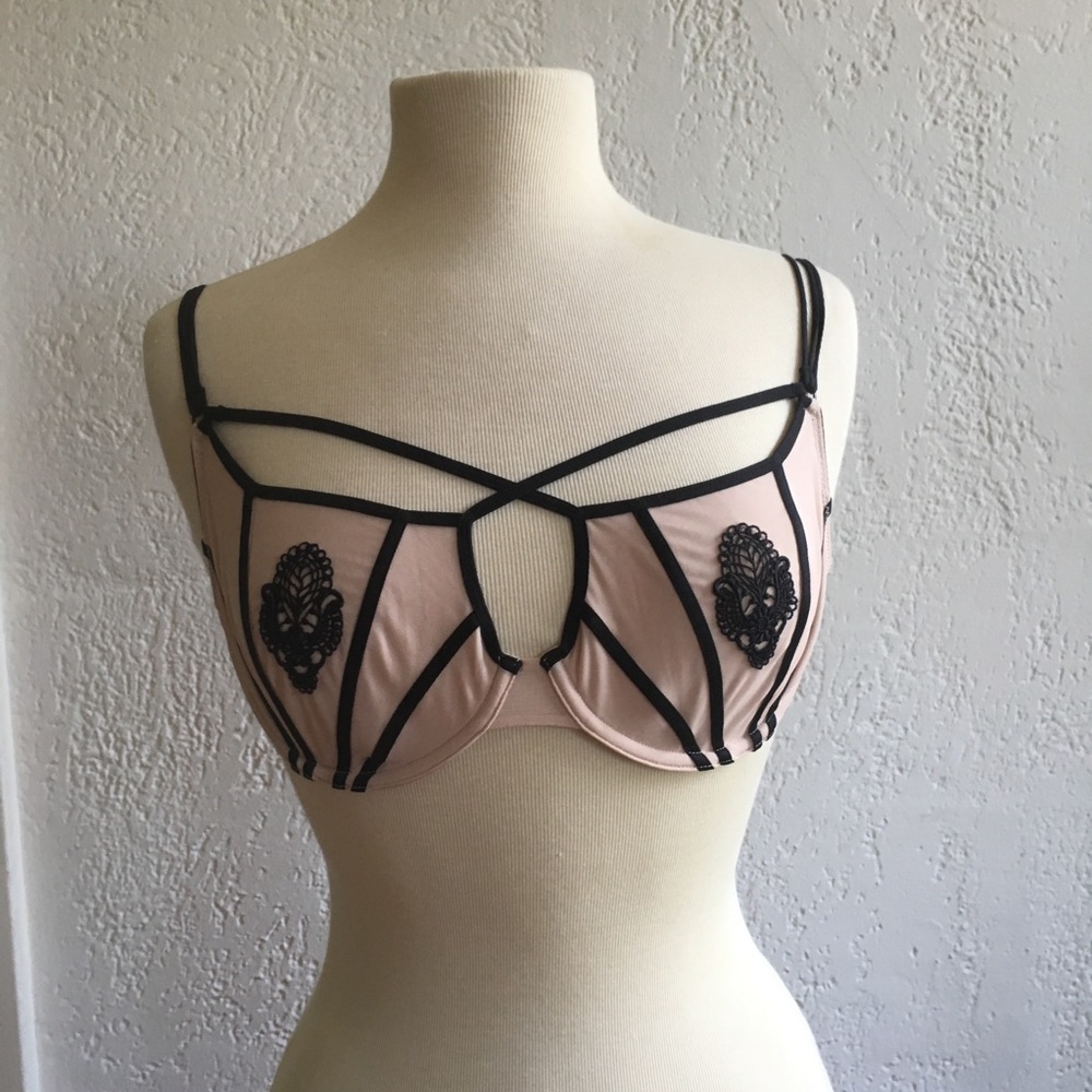 (3for$20) Sexy show bra